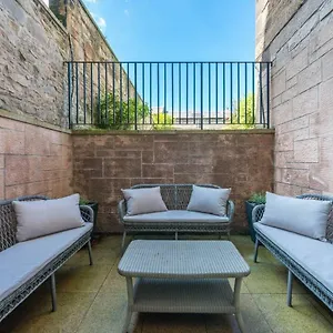 Joivy Luxury With Patio In Centre Edinburgh